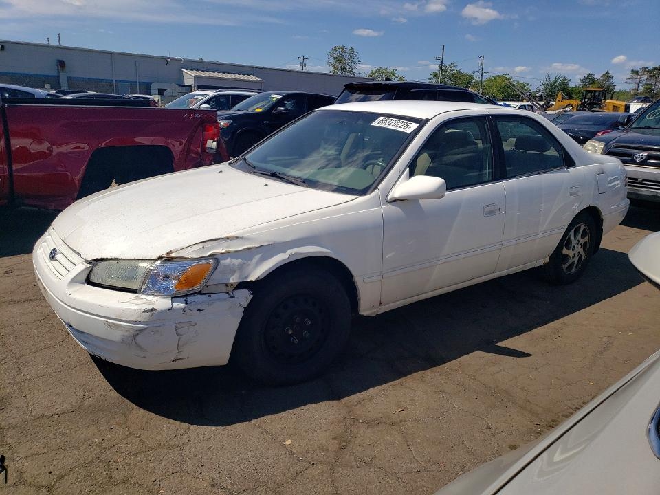 TOYOTA CAMRY 1999 with VIN JT2BF22K0X0203894 - Photo from auction