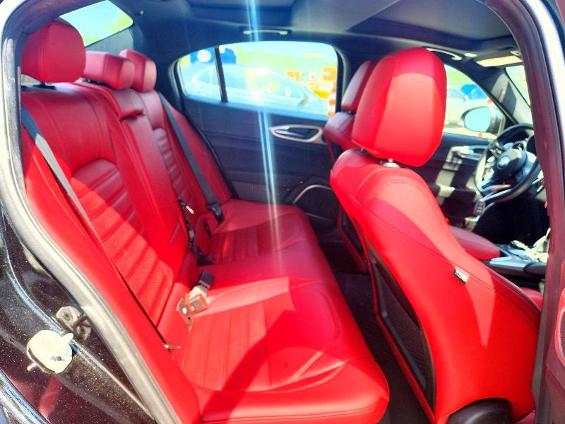 Photo 10 from auction – 2023 ALFA ROMEO GIULIA with VIN ZARFAMBN8P7675982