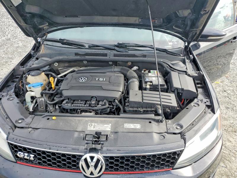 Photo 11 from auction – 2015 VOLKSWAGEN JETTA with VIN 3VW4T7AJ7FM267132
