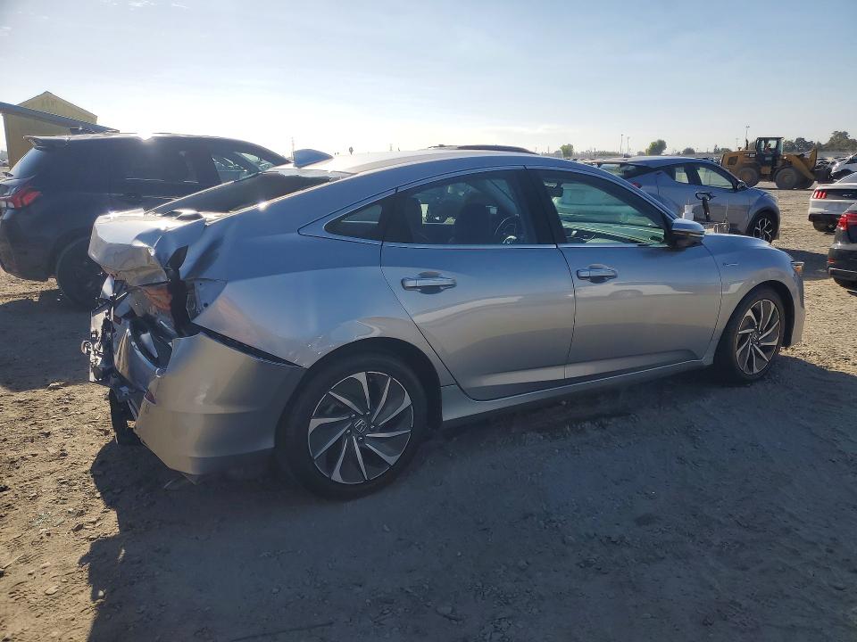 Photo 3 from auction – 2020 HONDA INSIGHT with VIN 19XZE4F93LE012791
