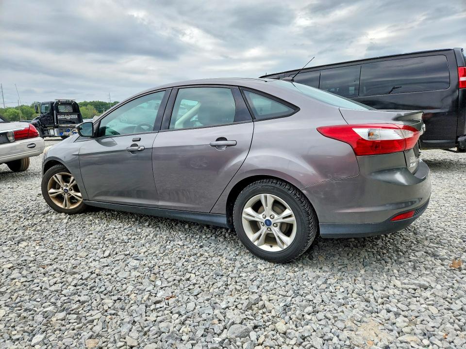 Photo 2 from auction – 2014 FORD FOCUS with VIN 1FADP3F22EL178575