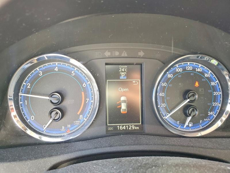 Photo 9 from auction – 2017 TOYOTA COROLLA with VIN 2T1BURHE3HC957337