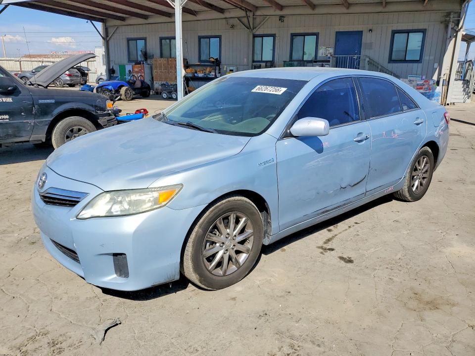 TOYOTA CAMRY 2011 with VIN 4T1BB3EK7BU137166 - Photo from auction