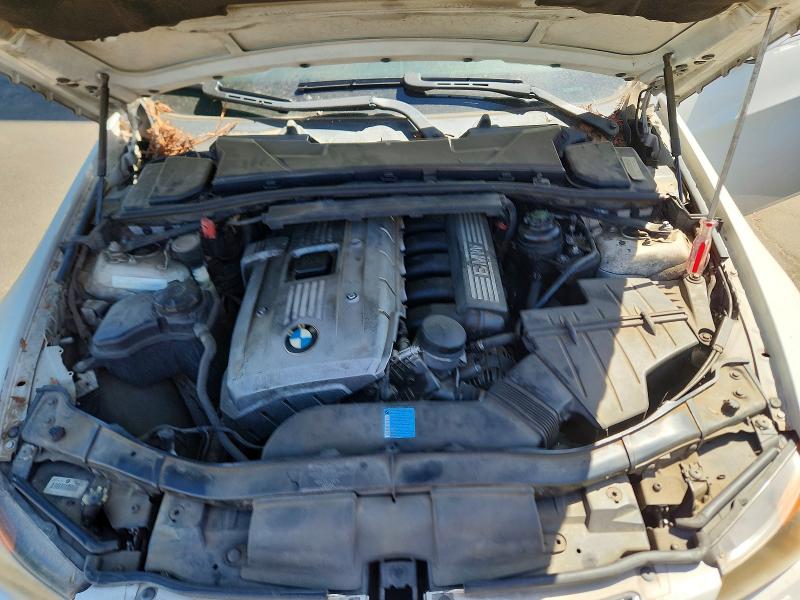 Photo 11 from auction – 2006 BMW 325 with VIN WBAVB13576KX34481