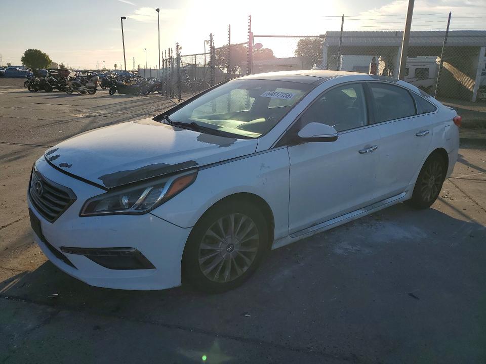 HYUNDAI SONATA 2015 with VIN 5NPE34AF3FH054024 - Photo from auction
