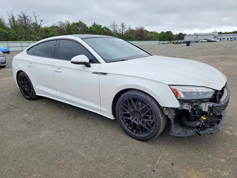 Photo 4 from auction – 2022 AUDI A5 with VIN WAUCBCF59NA026588
