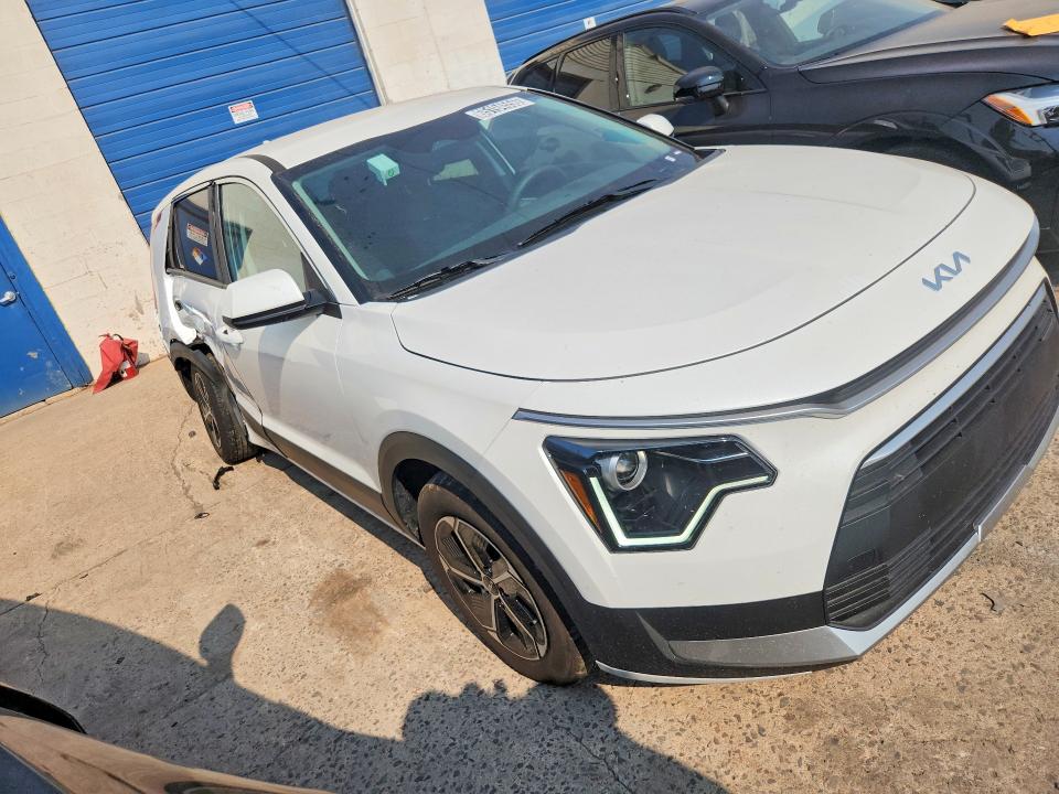 Photo 4 from auction – 2026 KIA NIRO with VIN KNDCP3LE4T5331219