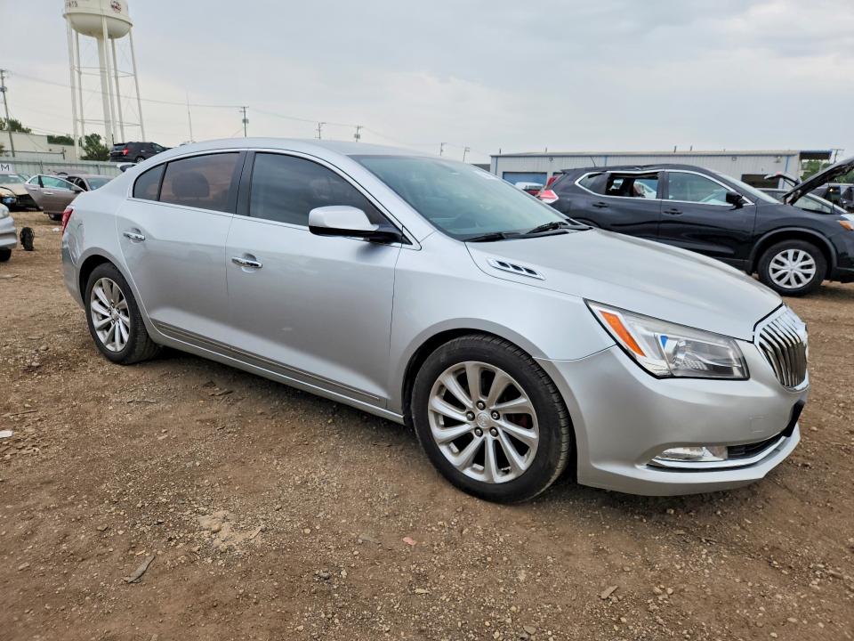 Photo 4 from auction – 2016 BUICK LACROSSE with VIN 1G4GA5G31GF148721