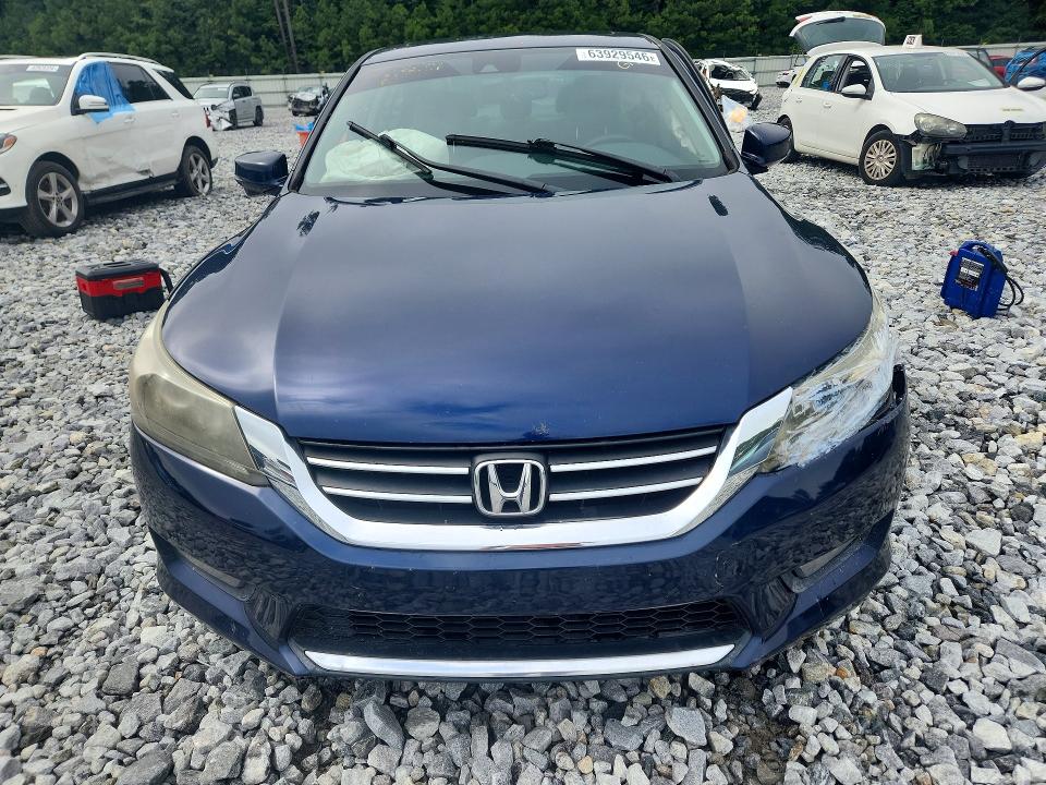 Photo 5 from auction – 2015 HONDA ACCORD with VIN 1HGCR2F81FA155947