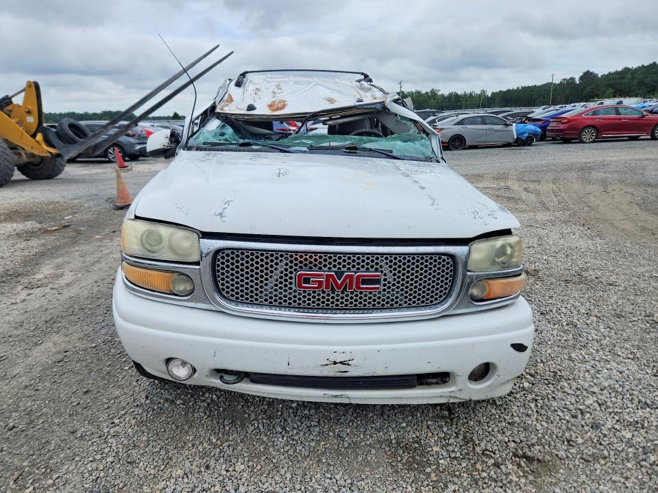 Photo 5 from auction – 2004 GMC YUKON with VIN 1GKEK63U74J251071