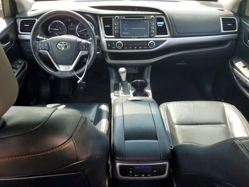 Photo 8 from auction – 2015 TOYOTA HIGHLANDER with VIN 5TDJKRFH6FS123971