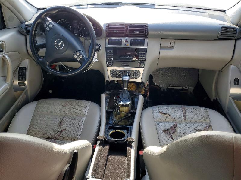 Photo 8 from auction – 2005 MERCEDES-BENZ C with VIN WDBRF40J05F654828