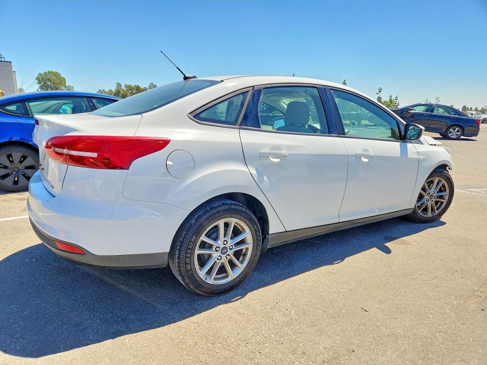 Photo 3 from auction – 2017 FORD FOCUS with VIN 1FADP3F29HL218008