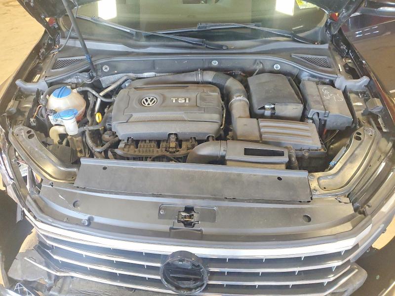 Фото 11 с аукциона – 2017 VOLKSWAGEN PASSAT с VIN 1VWAT7A32HC014583