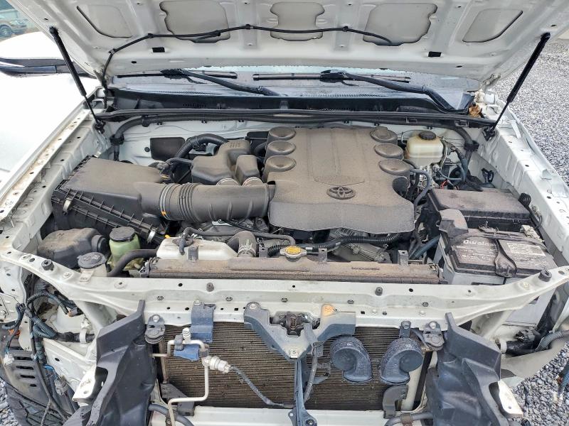 Photo 11 from auction – 2014 TOYOTA 4RUNNER with VIN JTEBU5JR7E5175343