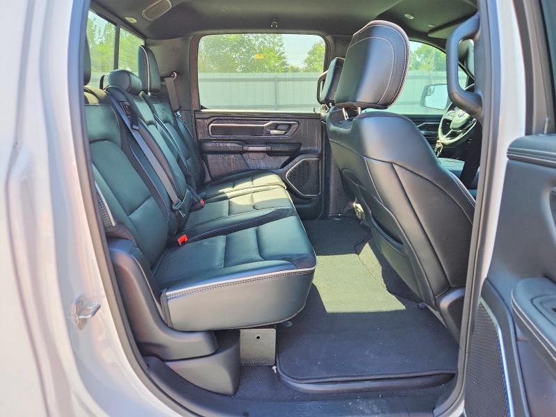 صورة رقم 10 من المزاد - 2025 RAM 1500 مع VIN 1C6SRFJP3SN597140