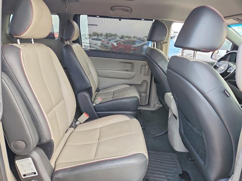 Photo 11 from auction – 2018 KIA SEDONA with VIN KNDMB5C10J6425388