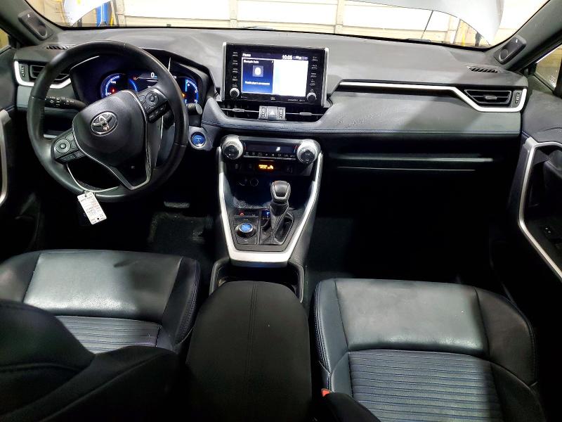 Photo 8 from auction – 2020 TOYOTA RAV4 with VIN 2T3EWRFV5LW059086