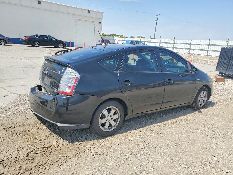 Photo 3 from auction – 2007 TOYOTA PRIUS with VIN JTDKB20U877686713