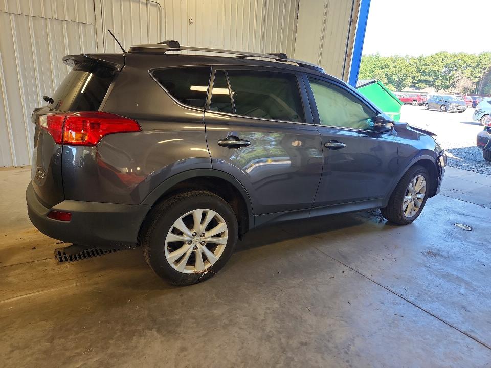 Photo 3 from auction – 2013 TOYOTA RAV4 with VIN 2T3DFREV3DW068769