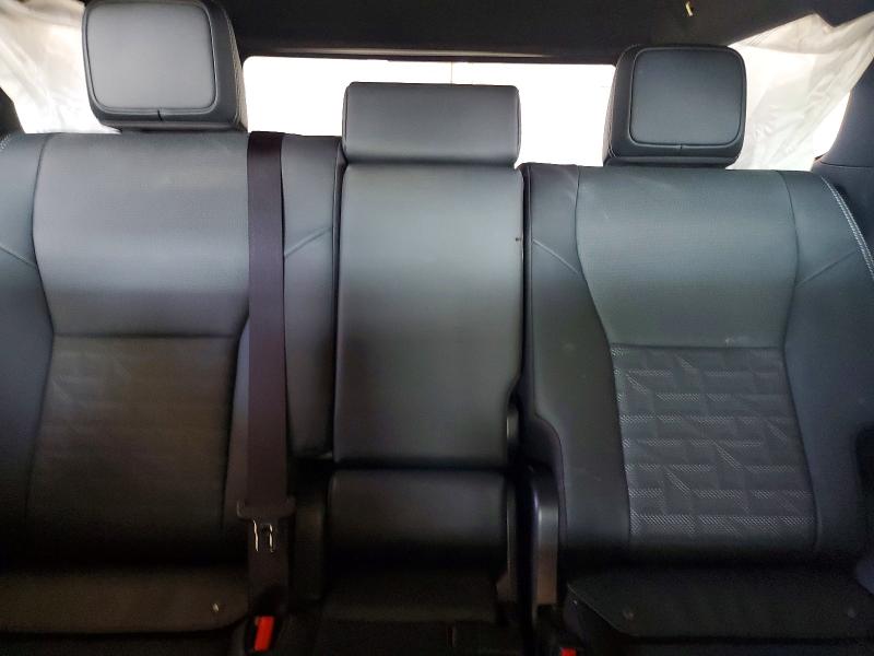 Photo 10 from auction – 2025 TOYOTA 4RUNNER with VIN JTEVB5BR8S5020975
