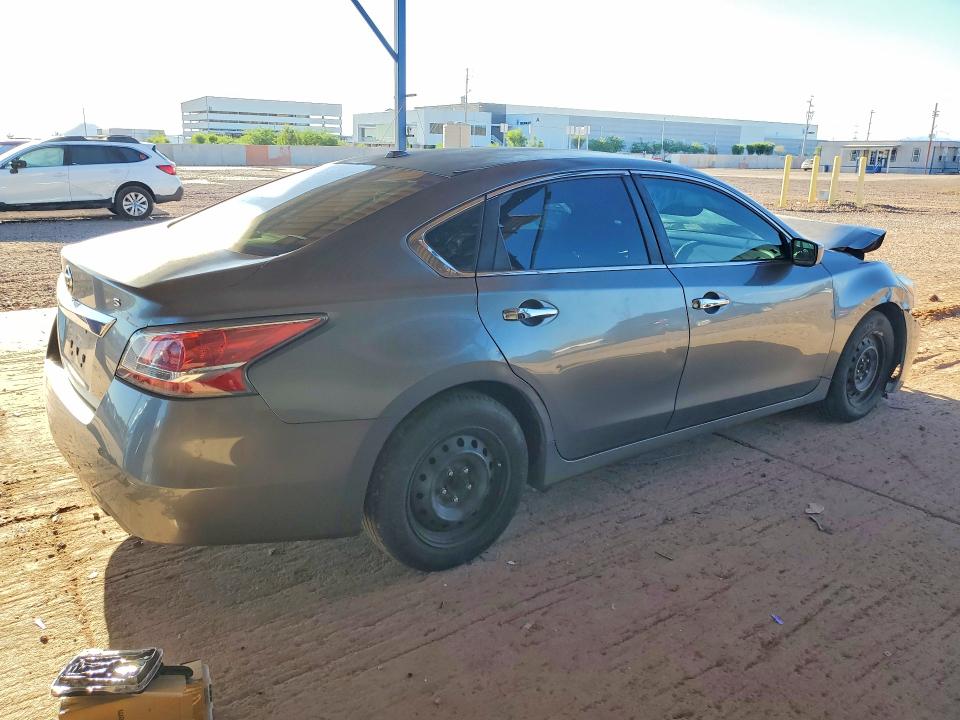 Photo 3 from auction – 2015 NISSAN ALTIMA with VIN 1N4AL3AP8FC283107