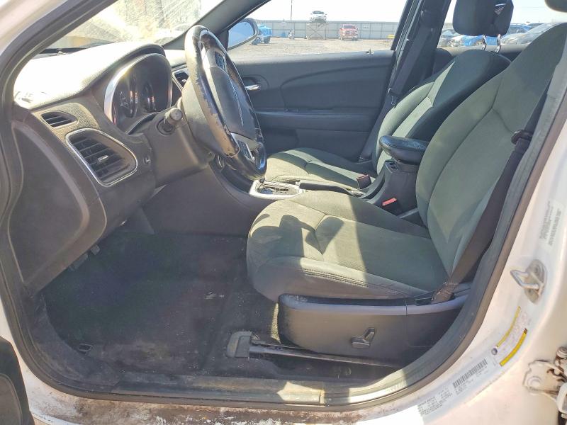 Foto 7 de la subasta – 2011 CHRYSLER 200 con VIN 1C3BC1FB7BN614830