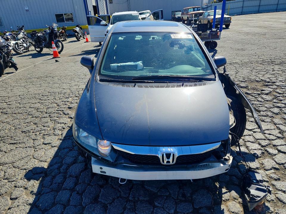 Photo 5 from auction – 2010 HONDA CIVIC with VIN 19XFA1F87AE038747