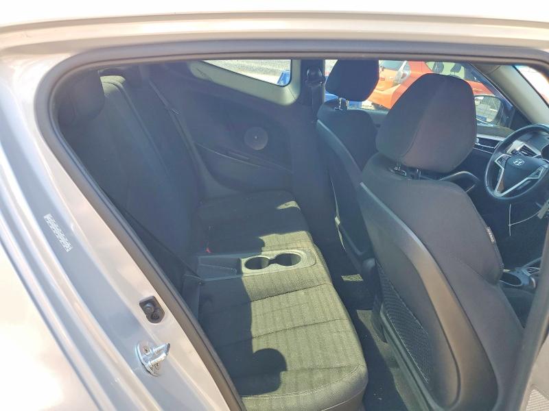 Photo 10 from auction – 2017 HYUNDAI VELOSTER with VIN KMHTC6AD2HU315262
