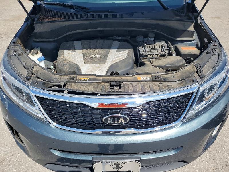 Photo 12 from auction – 2015 KIA SORENTO with VIN 5XYKU4A77FG574632
