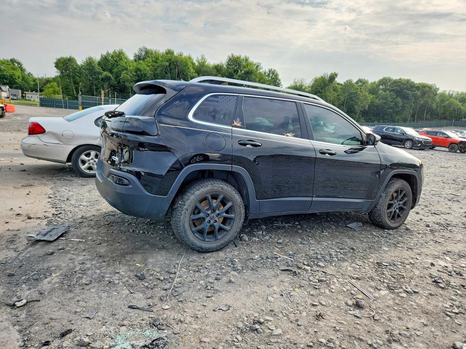 Photo 3 from auction – 2017 JEEP CHEROKEE with VIN 1C4PJMCS8HW589873