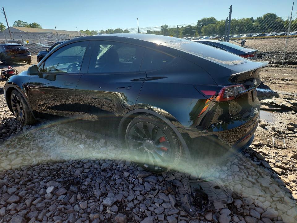 Photo 2 from auction – 2022 TESLA MODEL Y with VIN 7SAYGDEF1NF530265