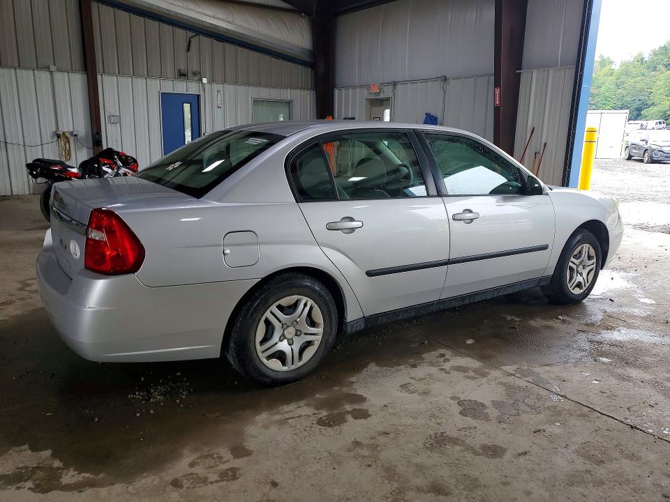 Photo 3 from auction – 2004 CHEVROLET MALIBU with VIN 1G1ZS52F44F226439