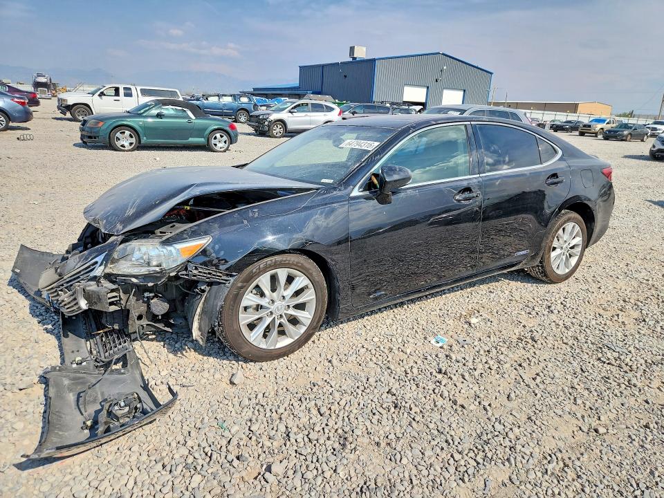 LEXUS ES 2014 with VIN JTHBW1GG3E2061739 - Photo from auction