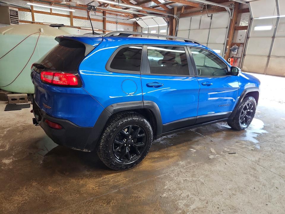 Photo 3 from auction – 2018 JEEP CHEROKEE with VIN 1C4PJMBX8JD603088