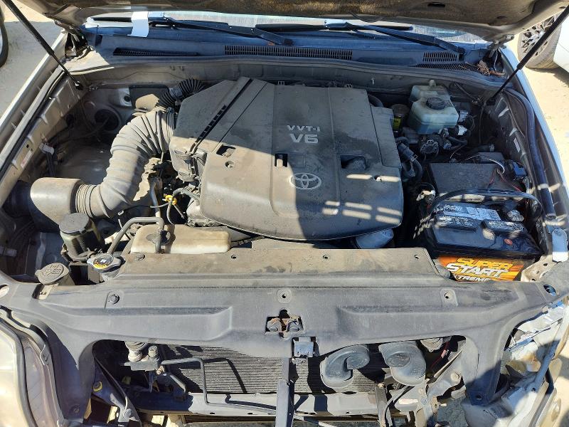 صورة رقم 12 من المزاد - 2004 TOYOTA 4RUNNER مع VIN JTEZU14R140039109
