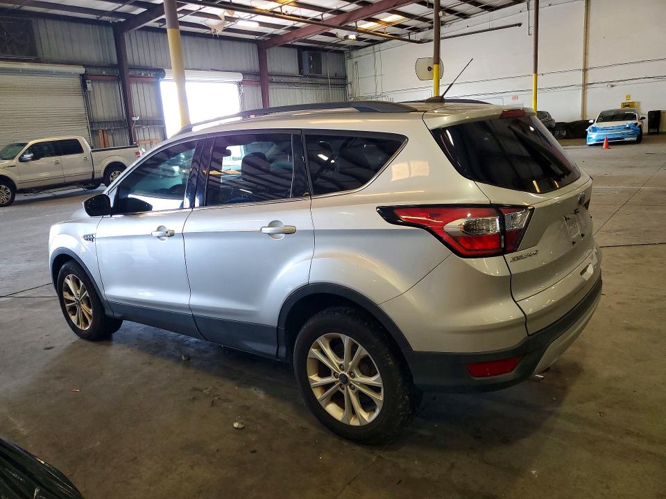 Zdjęcie 2 z aukcji – 2018 FORD ESCAPE z VIN 1FMCU0GDXJUA43499
