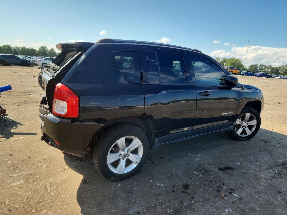 Photo 3 from auction – 2012 JEEP COMPASS with VIN 1C4NJCBA0CD576324