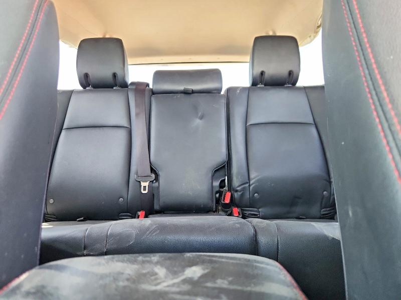 Photo 10 from auction – 2019 TOYOTA 4RUNNER with VIN JTEBU5JR4K5649664