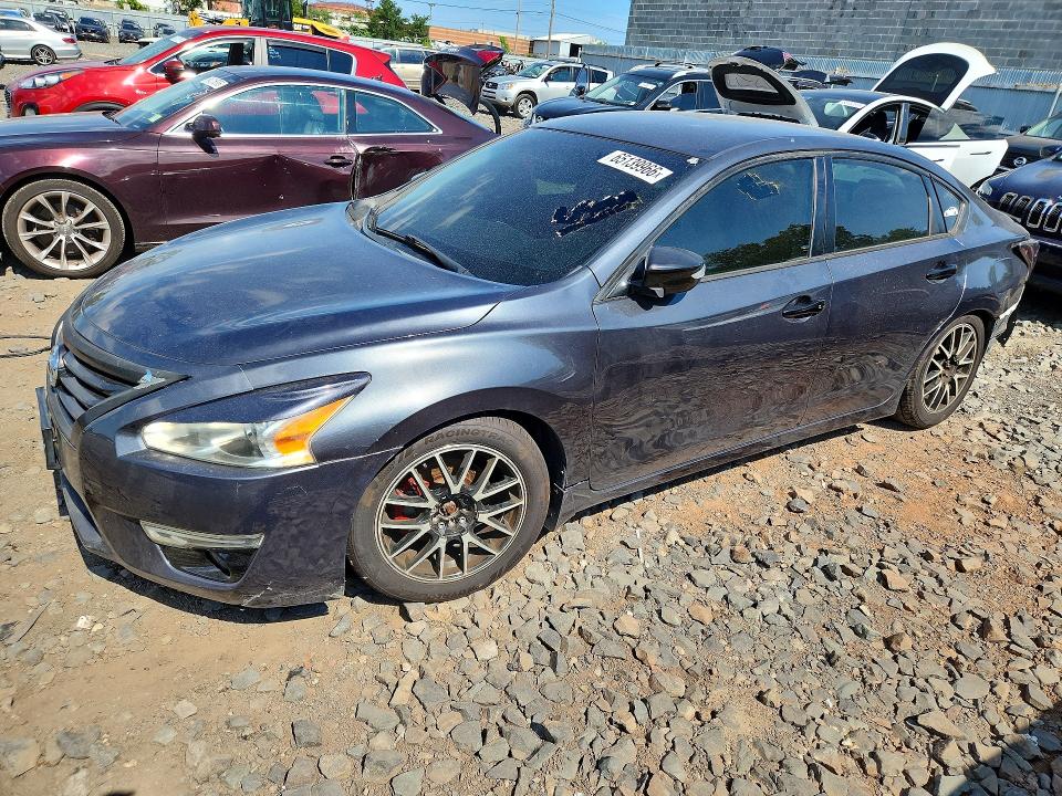 NISSAN ALTIMA 2013 with VIN 1N4AL3AP0DC211640 - Photo from auction