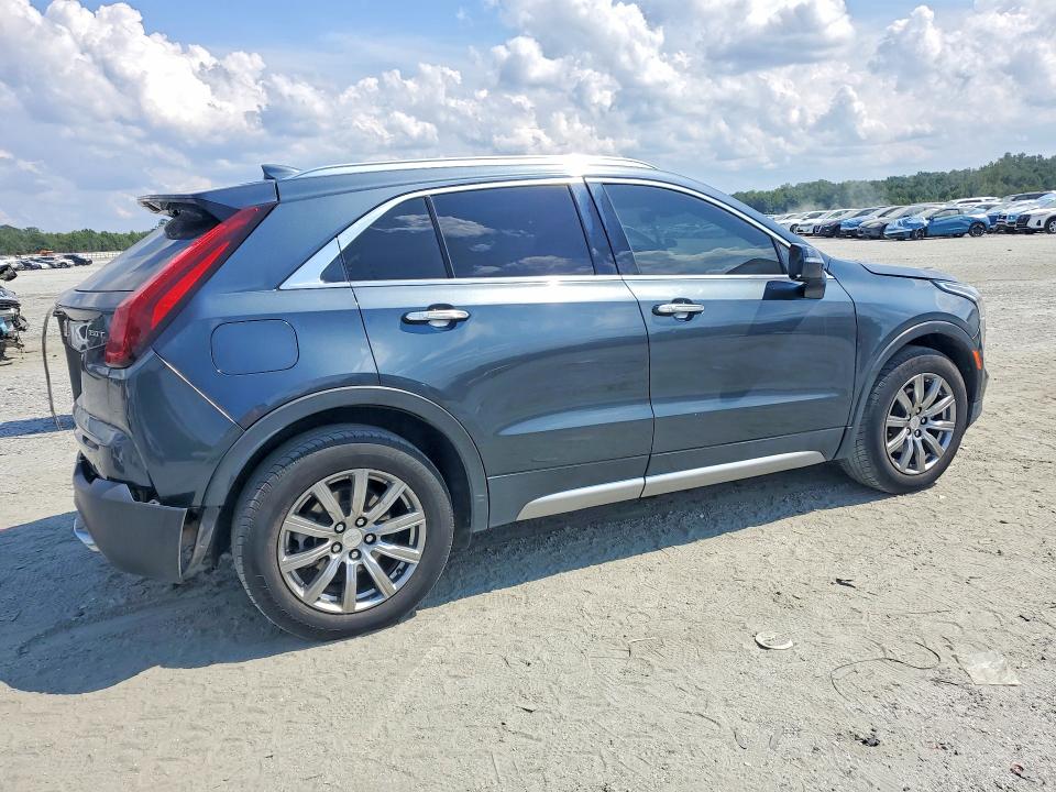 Photo 3 from auction – 2021 CADILLAC XT4 with VIN 1GYFZCR41MF003946