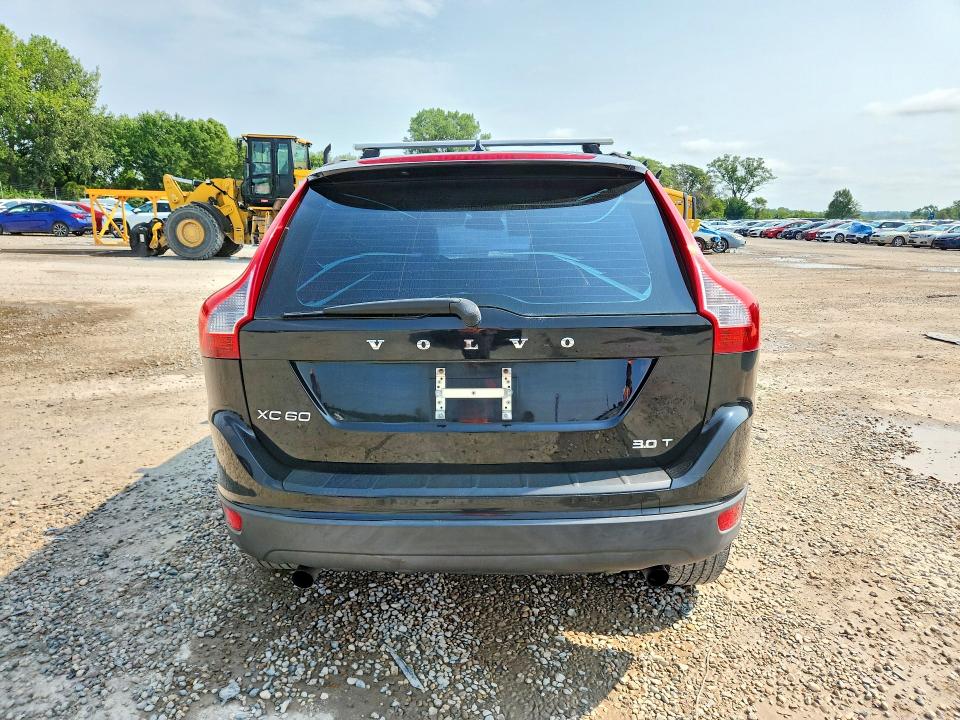 Photo 6 from auction – 2011 VOLVO XC60 with VIN YV4952DL2B2142699