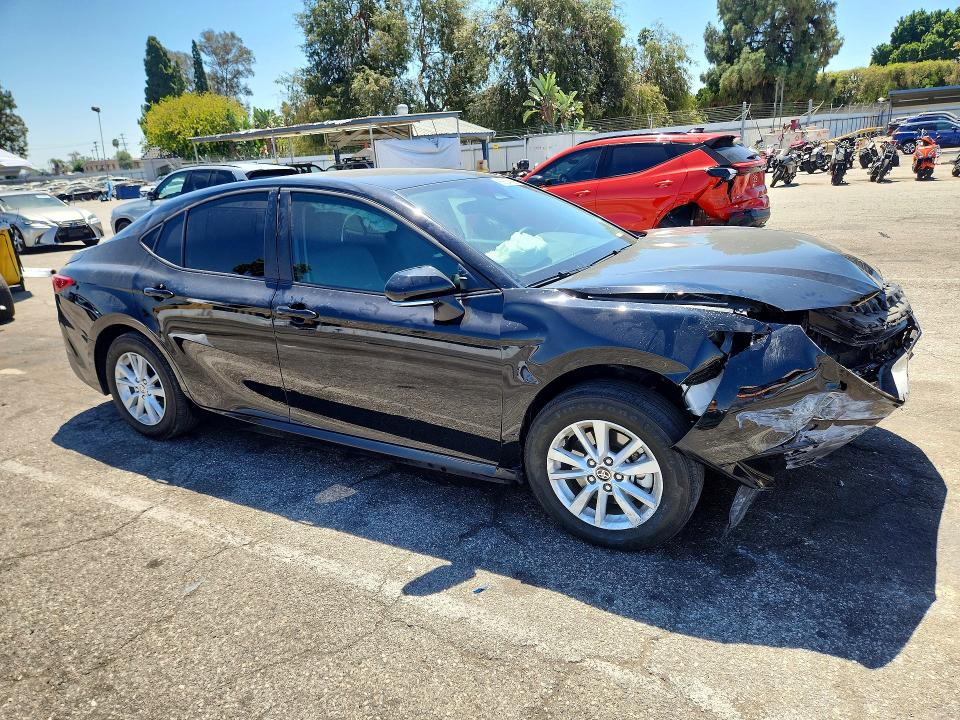 Photo 4 from auction – 2025 TOYOTA CAMRY with VIN 4T1DAACK7SU646550