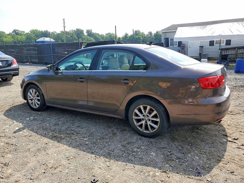 Photo 2 from auction – 2014 VOLKSWAGEN JETTA with VIN 3VWD17AJ6EM399609