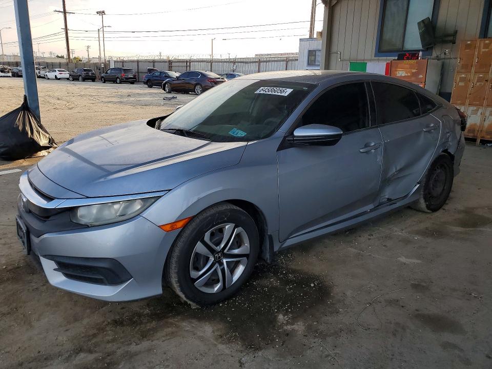 HONDA CIVIC 2017 con VIN 2HGFC2F56HH572571 - Foto de la subasta