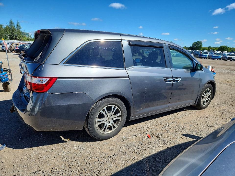 Photo 3 from auction – 2013 HONDA ODYSSEY with VIN 5FNRL5H43DB502589