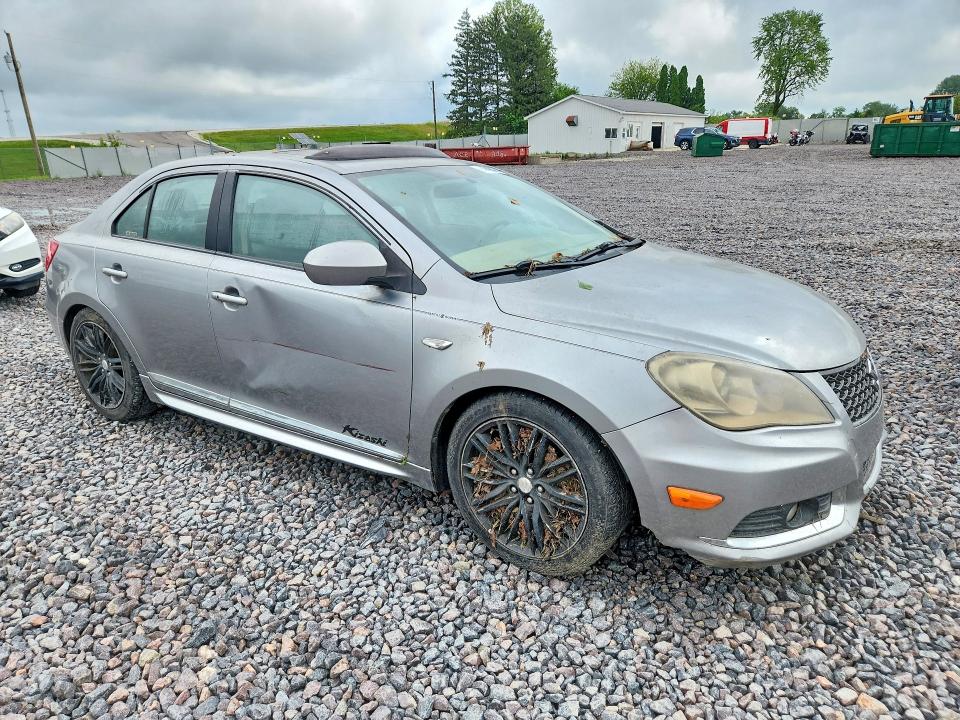 Photo 4 from auction – 2012 SUZUKI KIZASHI with VIN JS2RF9A60C6100068