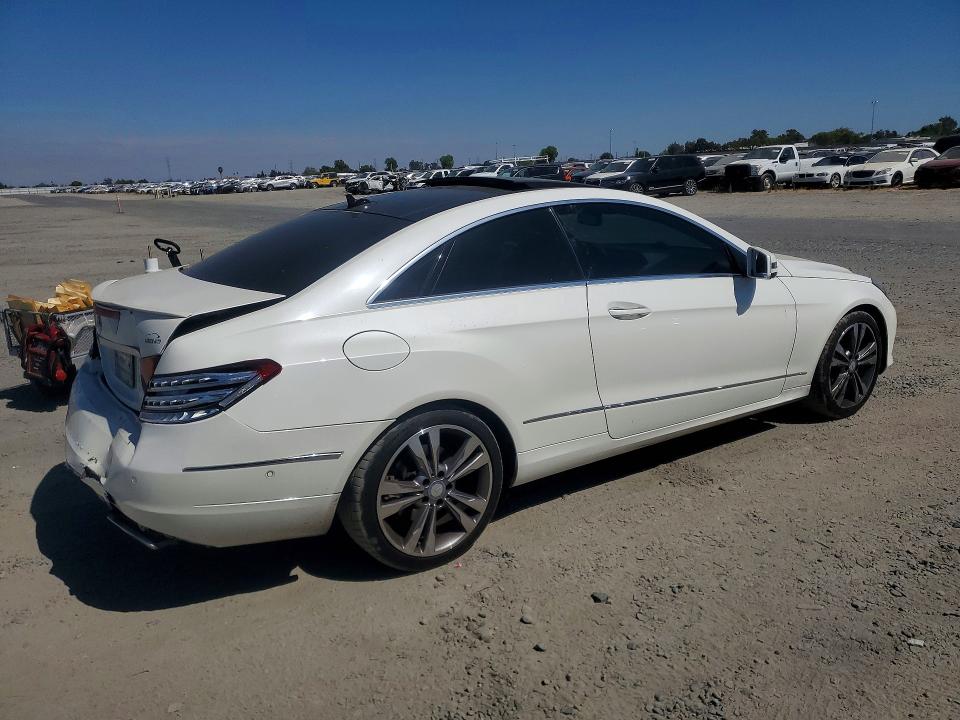 Photo 3 from auction – 2014 MERCEDES-BENZ E with VIN WDDKJ5KB7EF238083