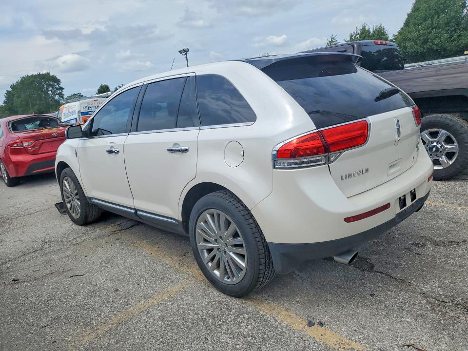 Photo 2 from auction – 2011 LINCOLN MKX with VIN 2LMDJ8JK4BBJ20009