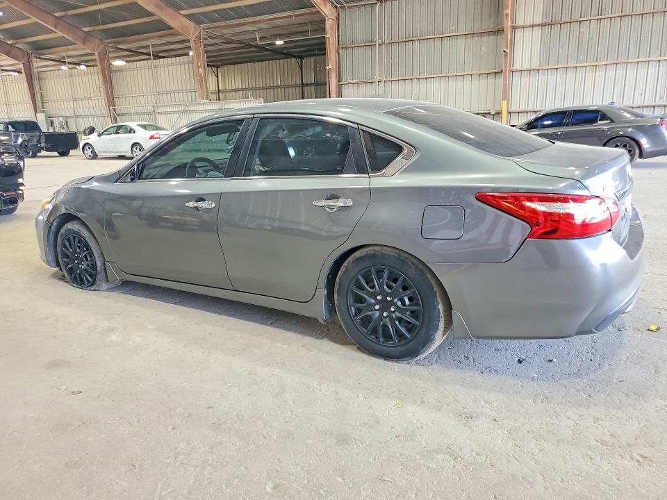 Photo 2 from auction – 2017 NISSAN ALTIMA with VIN 1N4AL3AP6HN334823